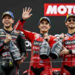 Marquez sul podio con Bagnaia