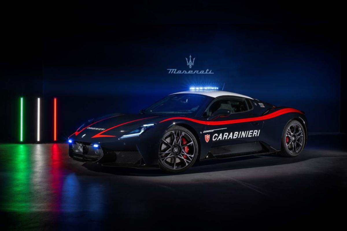 Maserati MCPura con la livrea dei Carabinieri