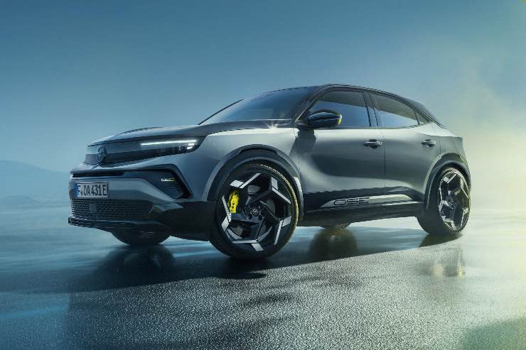 Opel Mokka GSE novità auto