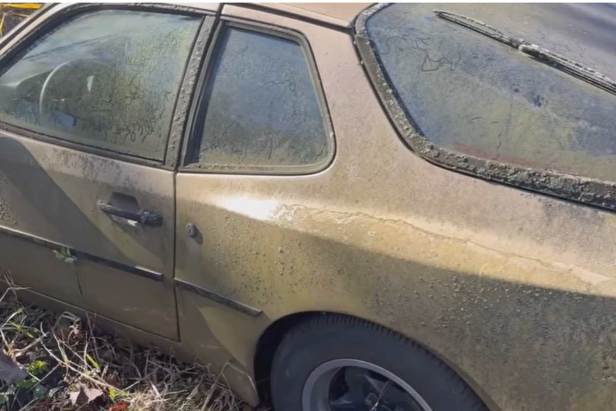 porsche fienile abbandonata