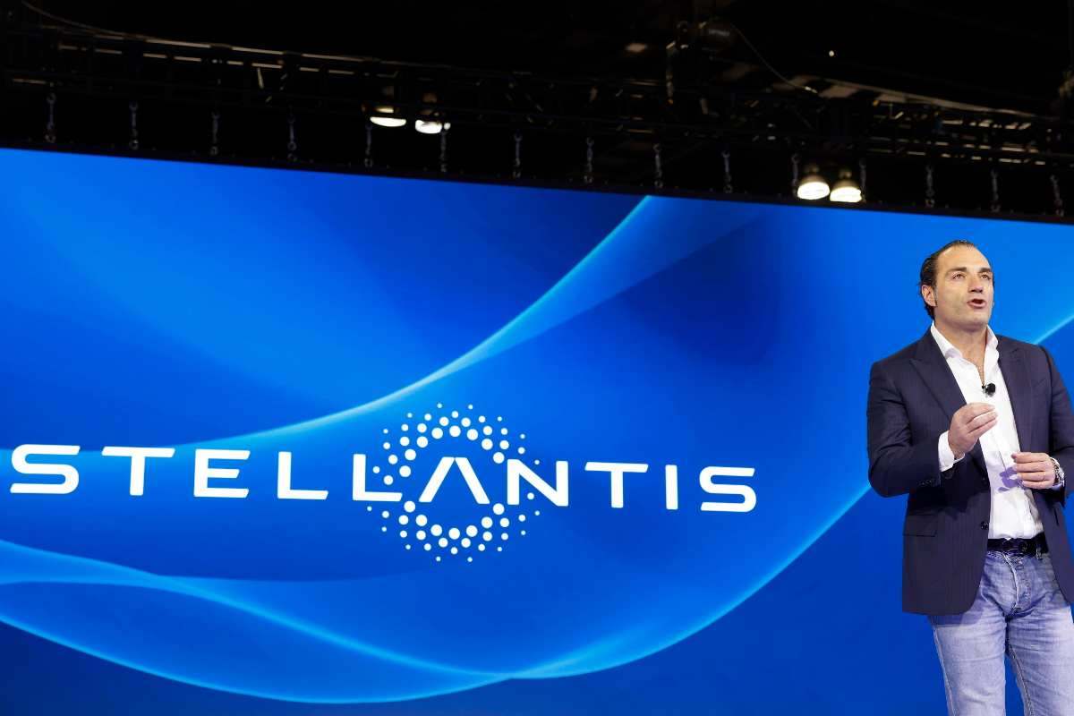 Opel nei guai: Stellantis corre ai ripari