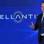 Stellantis cambia idea e assume