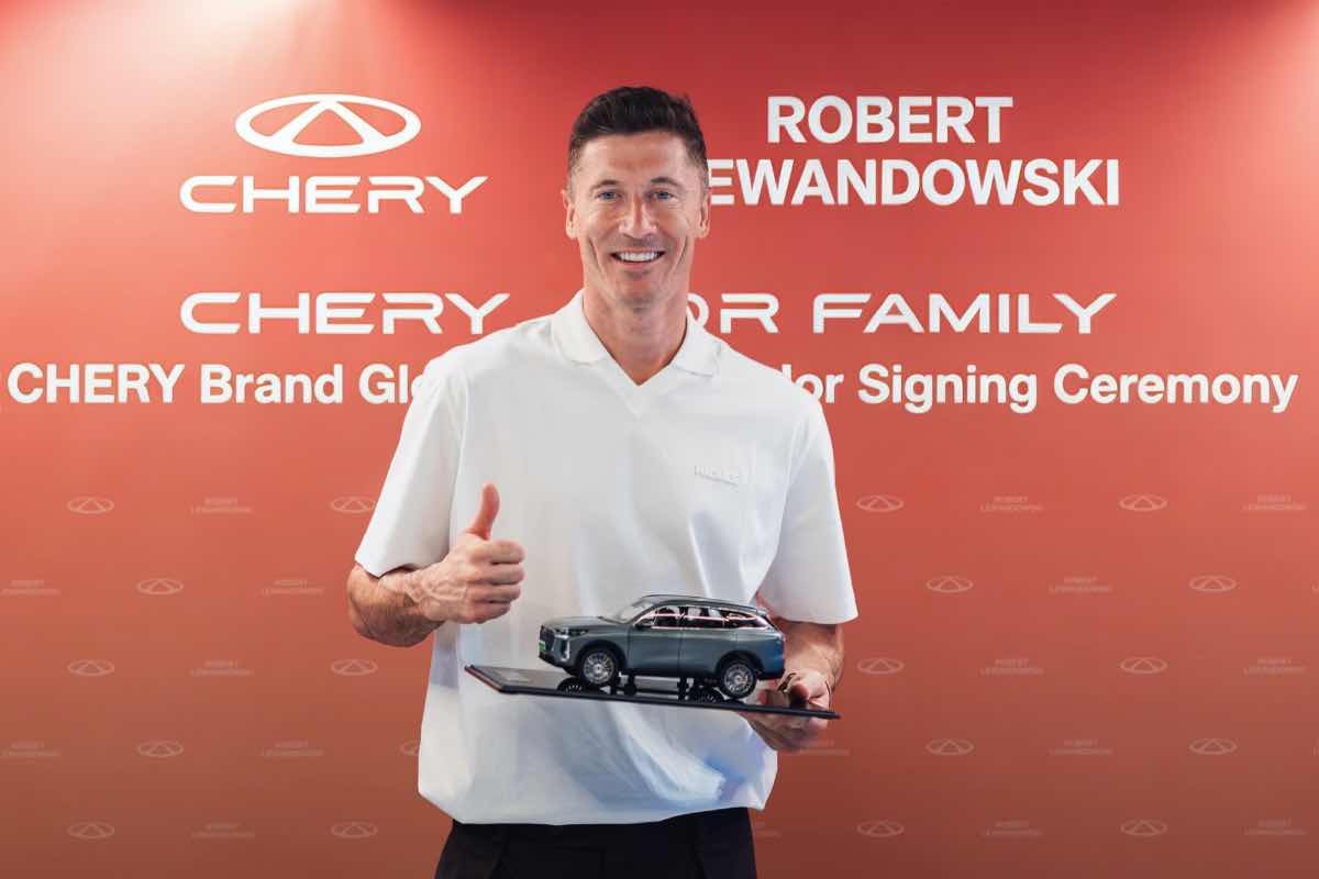 Robert Lewandowski chery